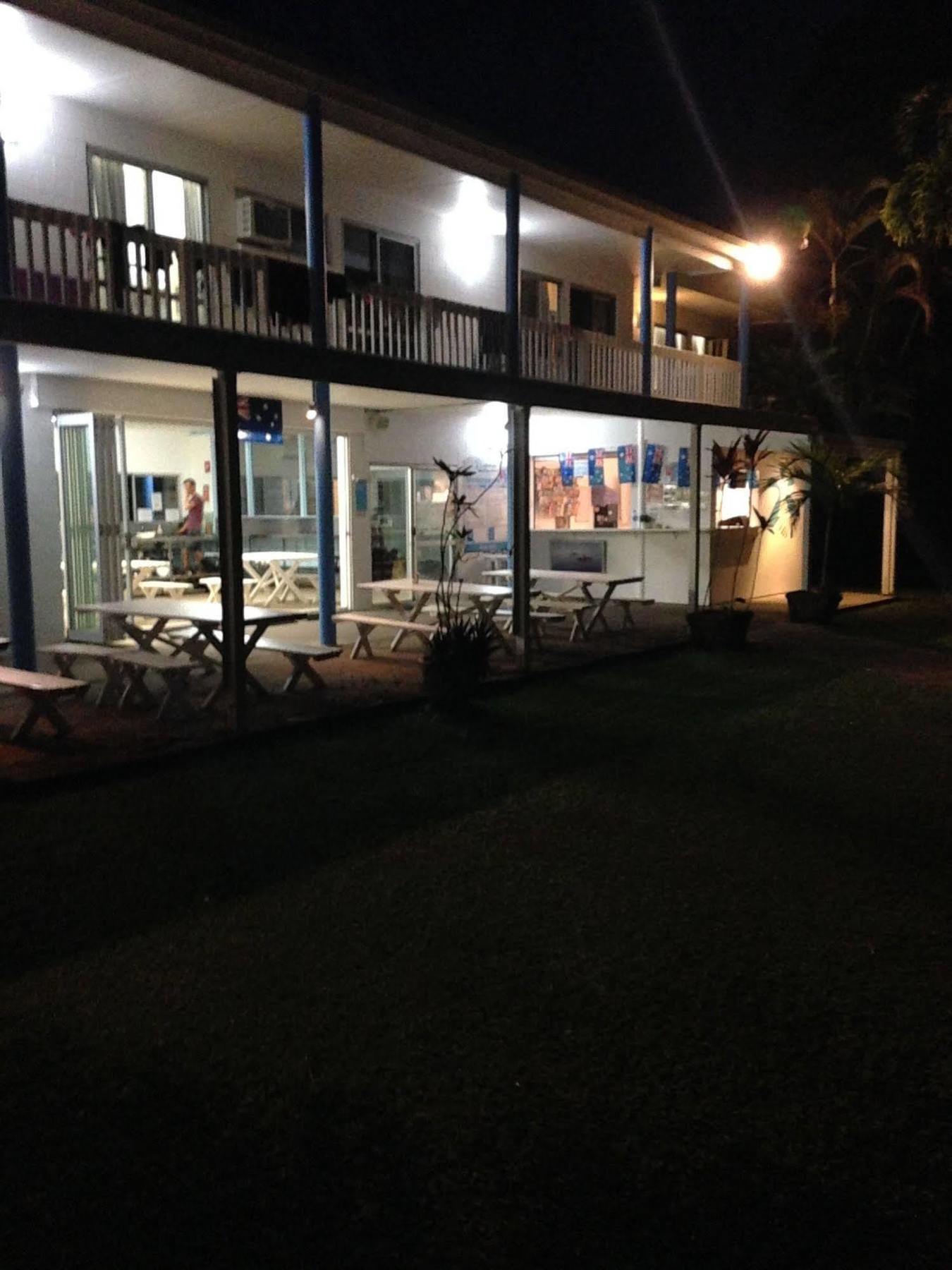 Absolute Backpackers Mission Beach Eksteriør billede