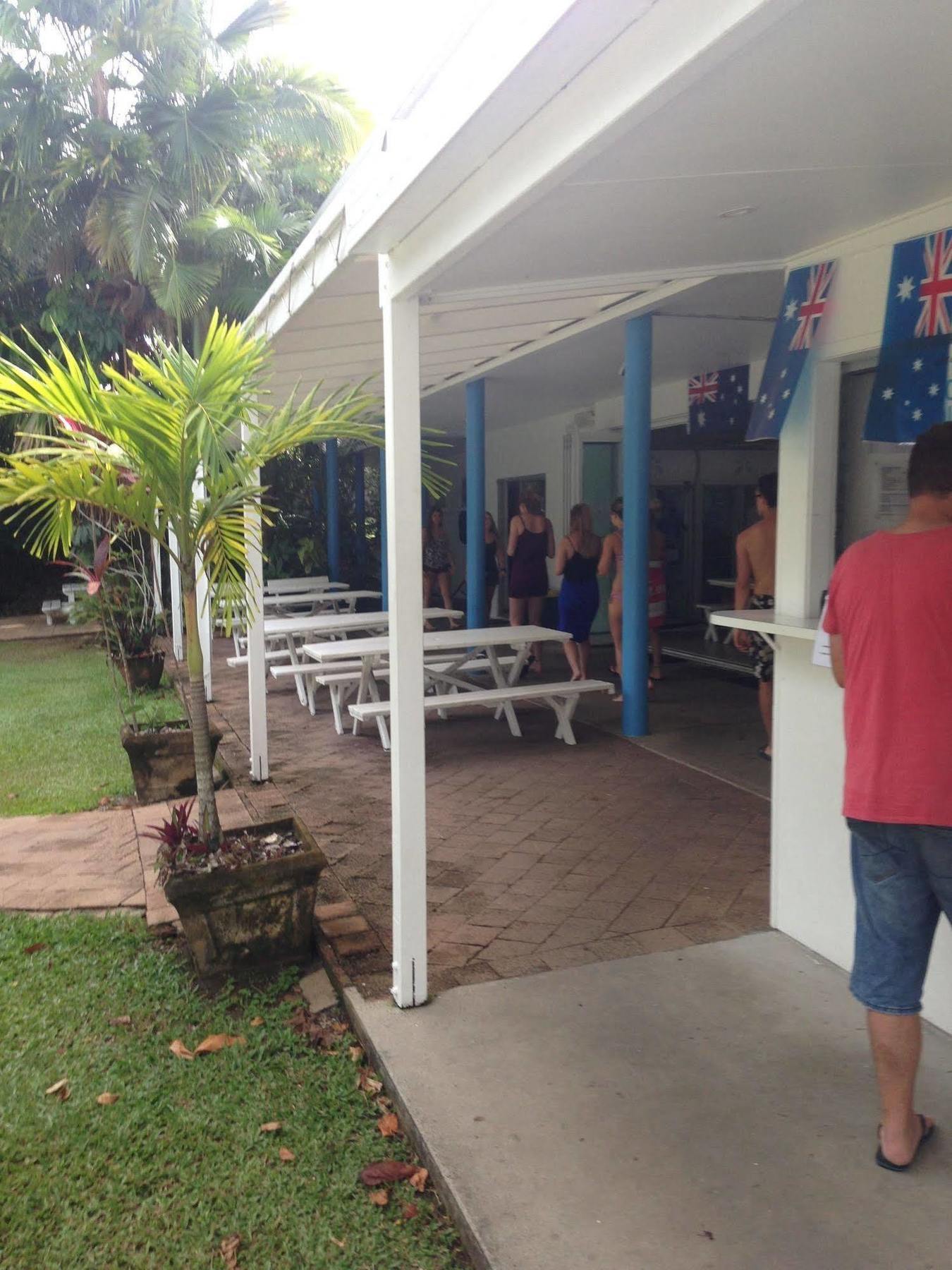 Absolute Backpackers Mission Beach Eksteriør billede