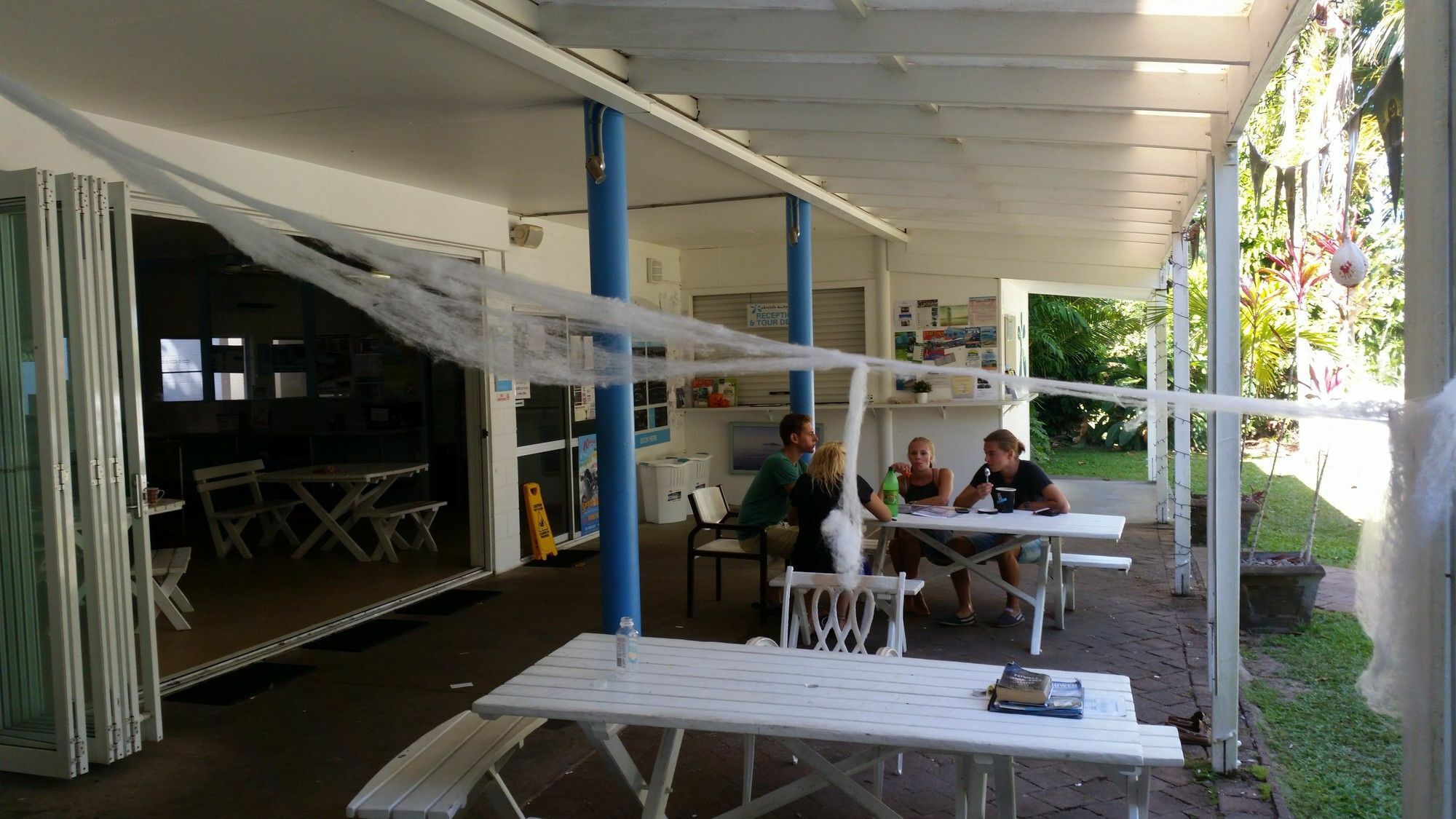 Absolute Backpackers Mission Beach Eksteriør billede